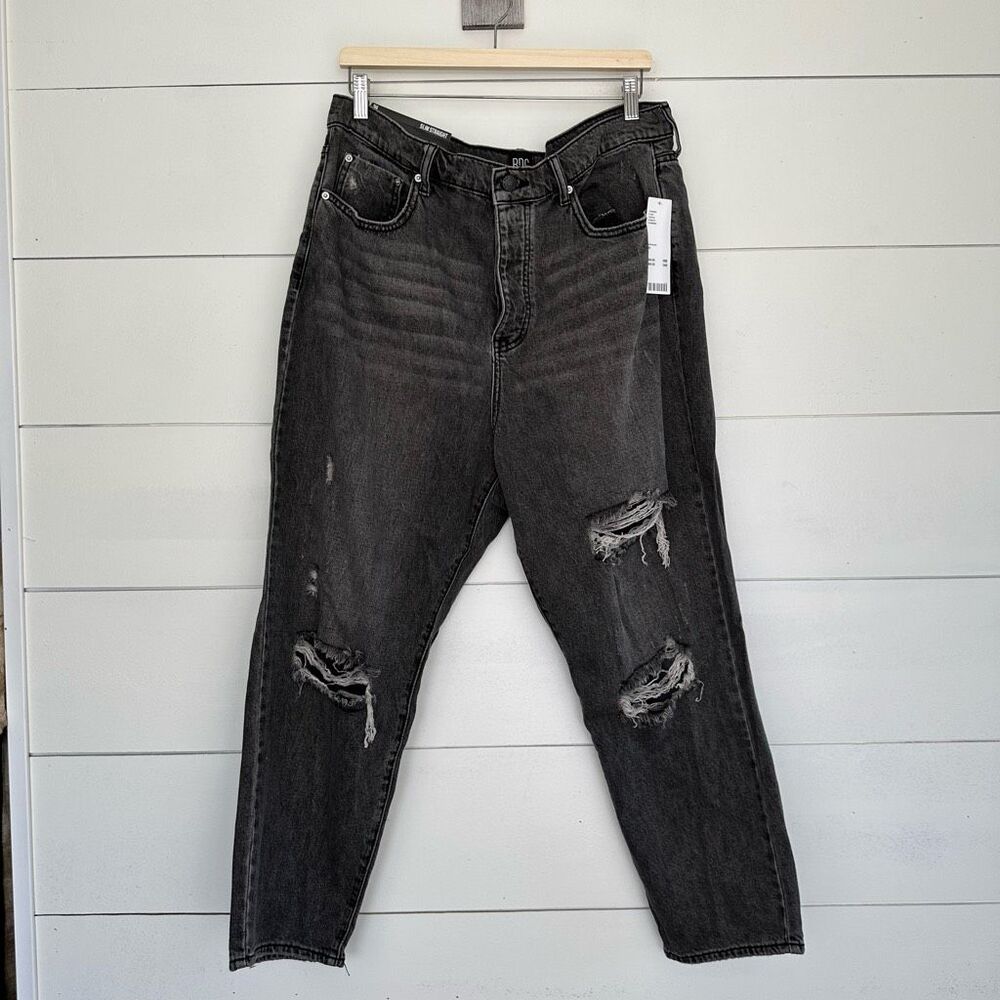 BDG Urban Outfitters Women’s 34 Black Distressed Slim Straight Jeans NWT